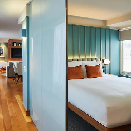 Master Farringdon Apartment